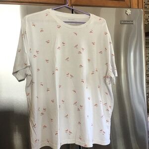 Old Navy men’s short sleeve T-shirt with flamingos